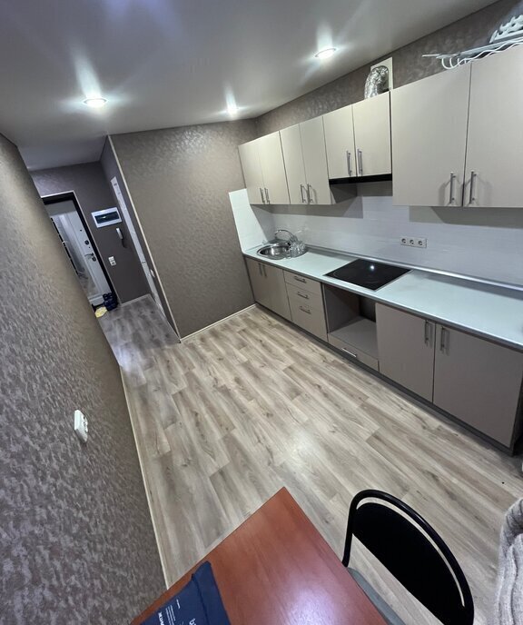 квартира г Саратов р-н Заводской пр-д 2-й Совхозный 36а фото 1