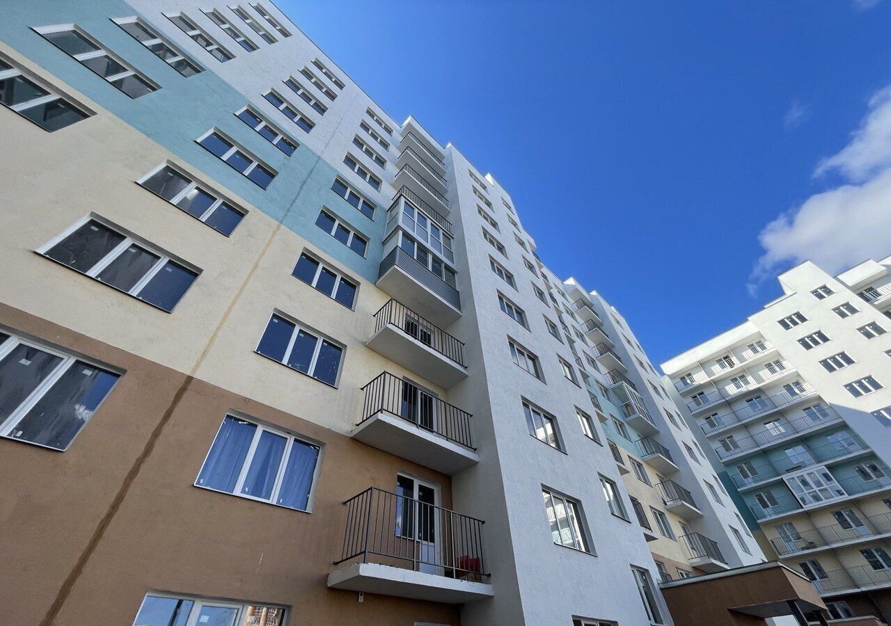 квартира г Ярославль р-н Дзержинский ул Брагинская 18к/4 фото 1