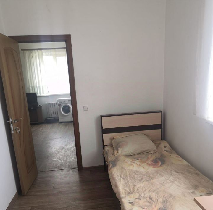 комната г Батайск ул Добролюбова 80 фото 1