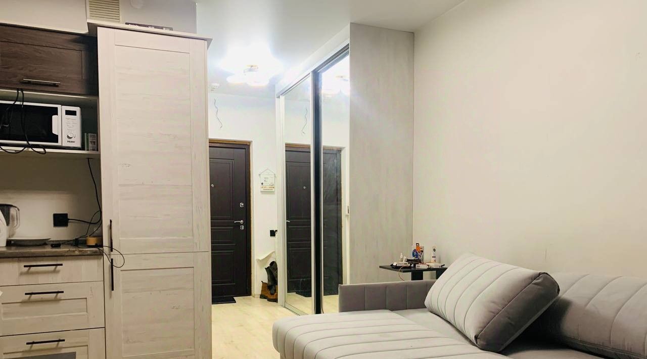 квартира г Тюмень р-н Калининский ул Фармана Салманова 10 фото 1