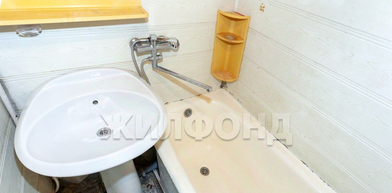 квартира г Барнаул р-н Индустриальный ул Антона Петрова 233 фото 8