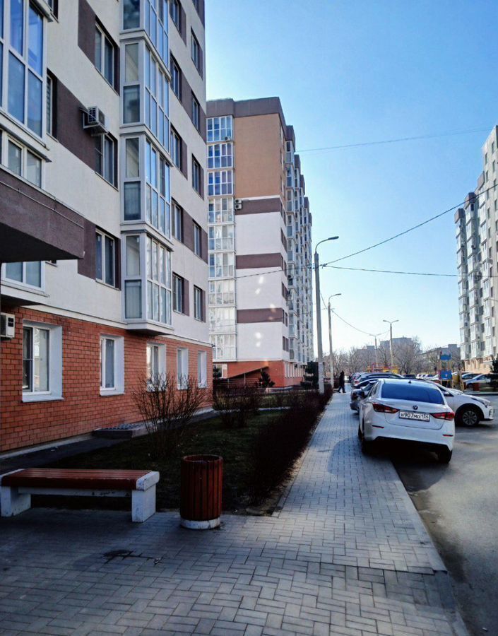 квартира г Волгоград р-н Кировский ул им. Гаря Хохолова 13 фото 11
