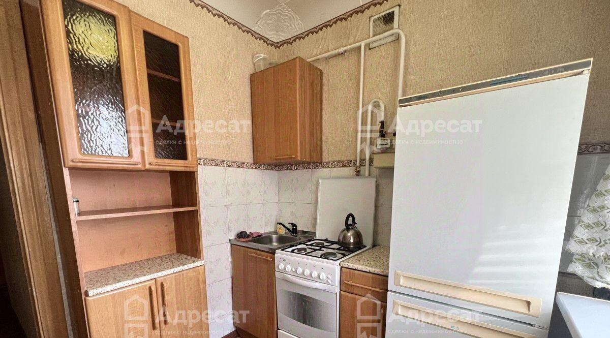 квартира г Волгоград р-н Тракторозаводский ул им. Батова 8 фото 1