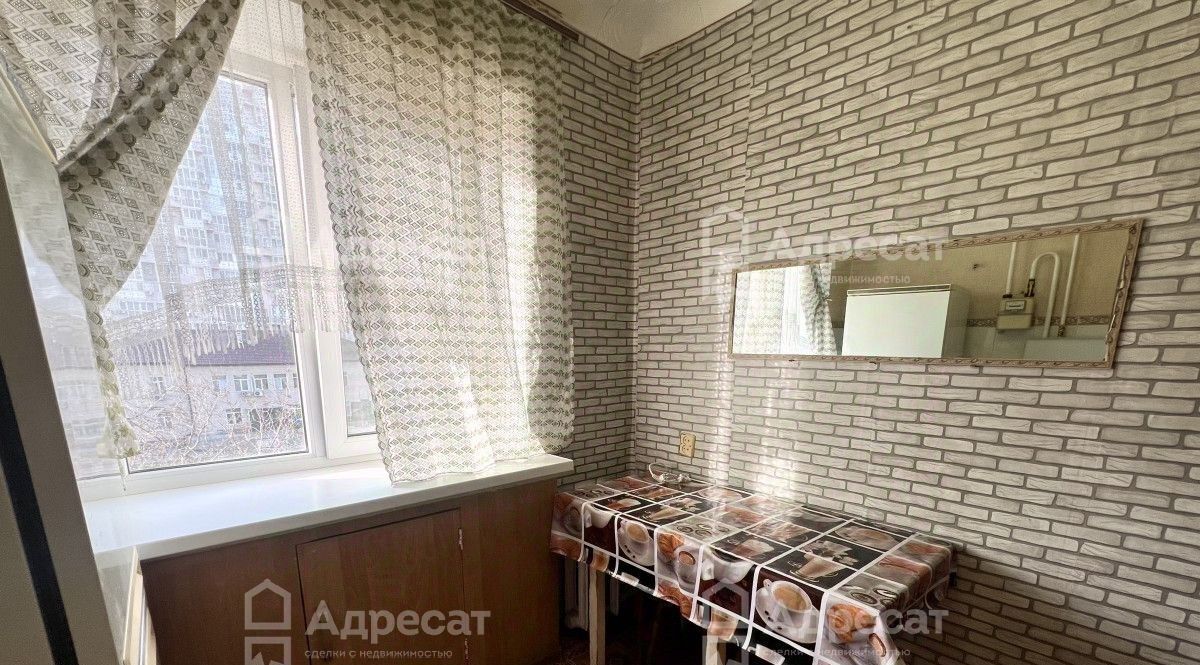 квартира г Волгоград р-н Тракторозаводский ул им. Батова 8 фото 4