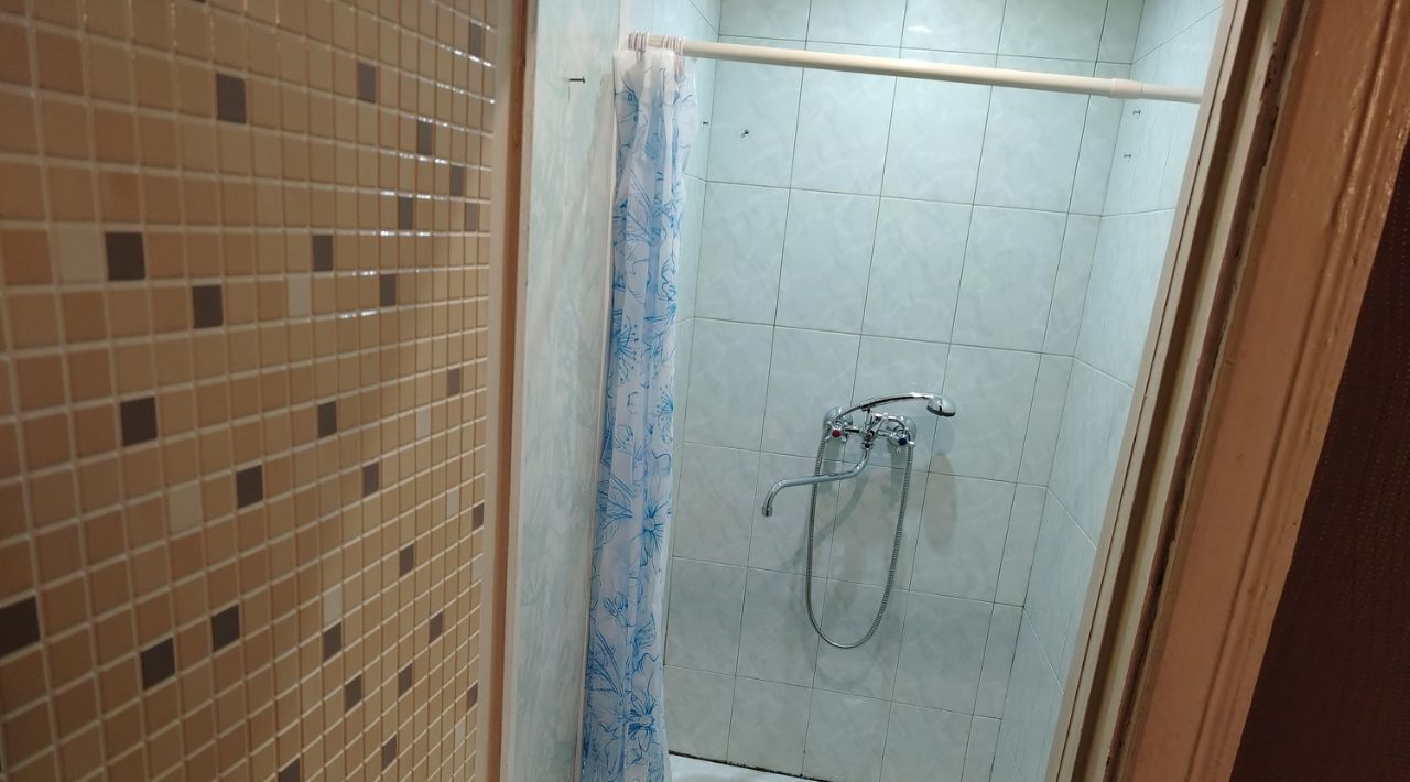 квартира г Тольятти р-н Центральный ул Победы 39 фото 8