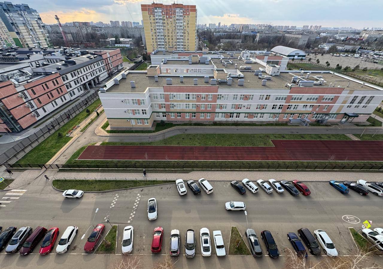 квартира г Краснодар р-н Прикубанский ул им. Байбакова Н.К. 2 мкр-н Московский фото 13