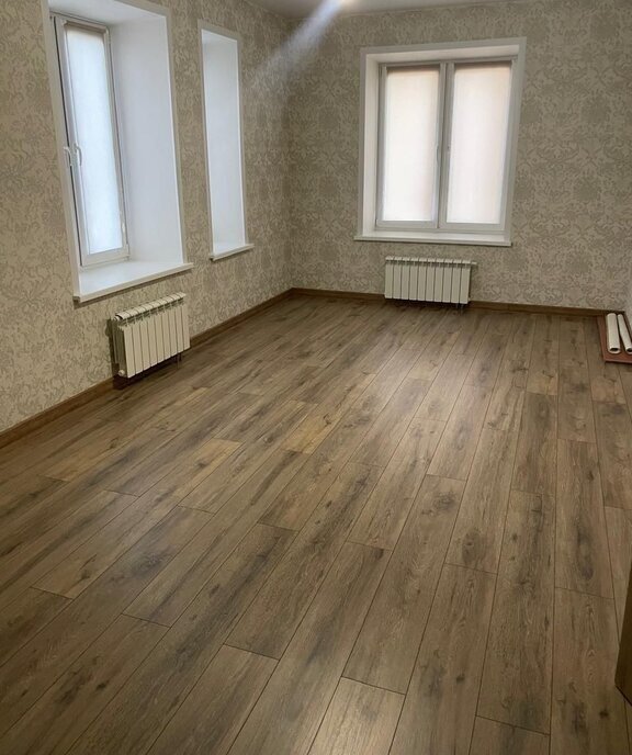 квартира г Красноярск р-н Свердловский ул Регатная 1 фото 2