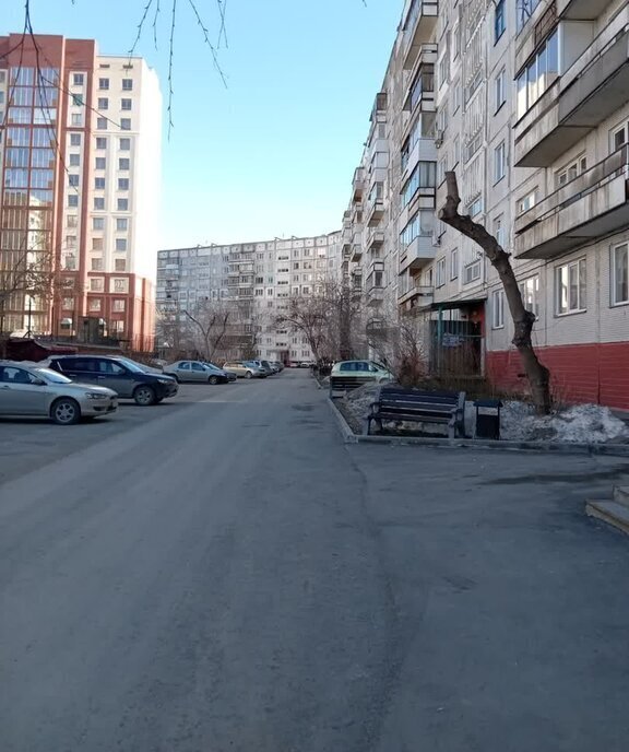 квартира г Новосибирск метро Площадь Гарина-Михайловского р-н Железнодорожный ул Железнодорожная 8/1 фото 2