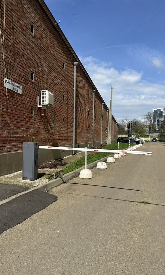 гараж г Краснодар р-н Прикубанский ул им. Академика Лукьяненко П.П. 26/2 фото 3
