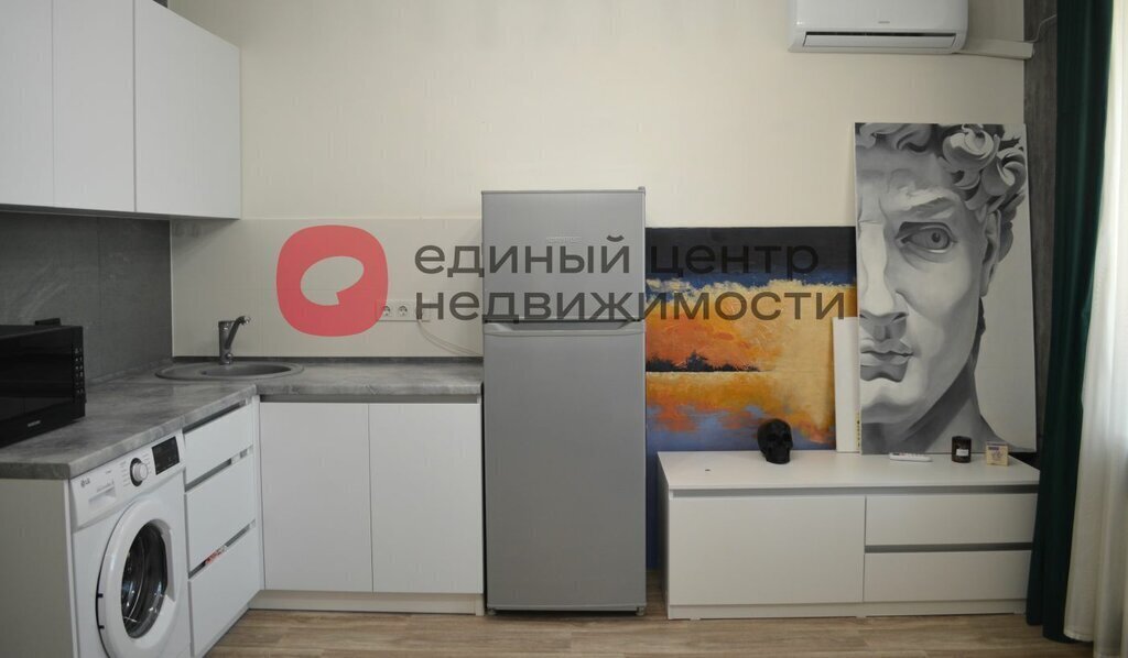 квартира г Тюмень ул Фармана Салманова 4 фото 2
