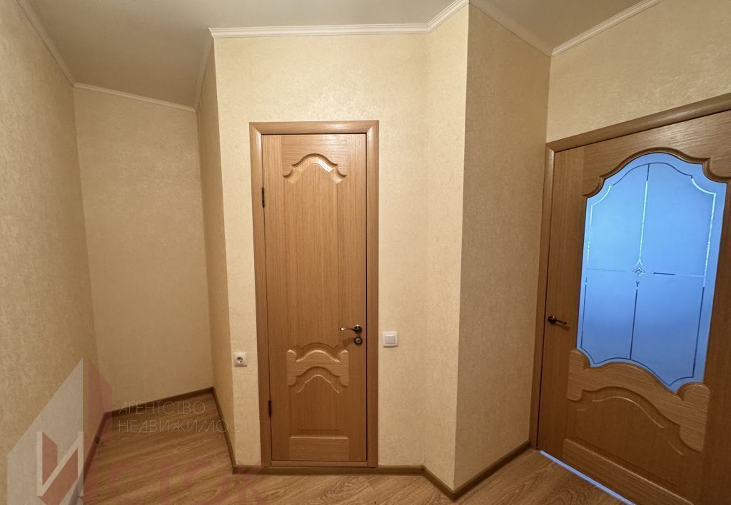 квартира г Саратов р-н Волжский ул им братьев Никитиных 18 фото 5