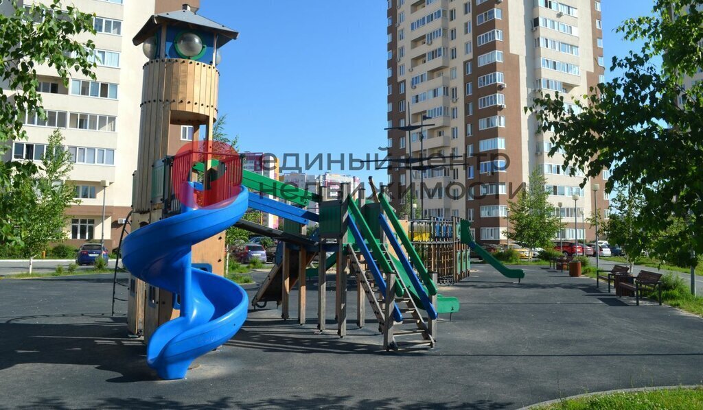 квартира г Тюмень ул Фармана Салманова 4 фото 22
