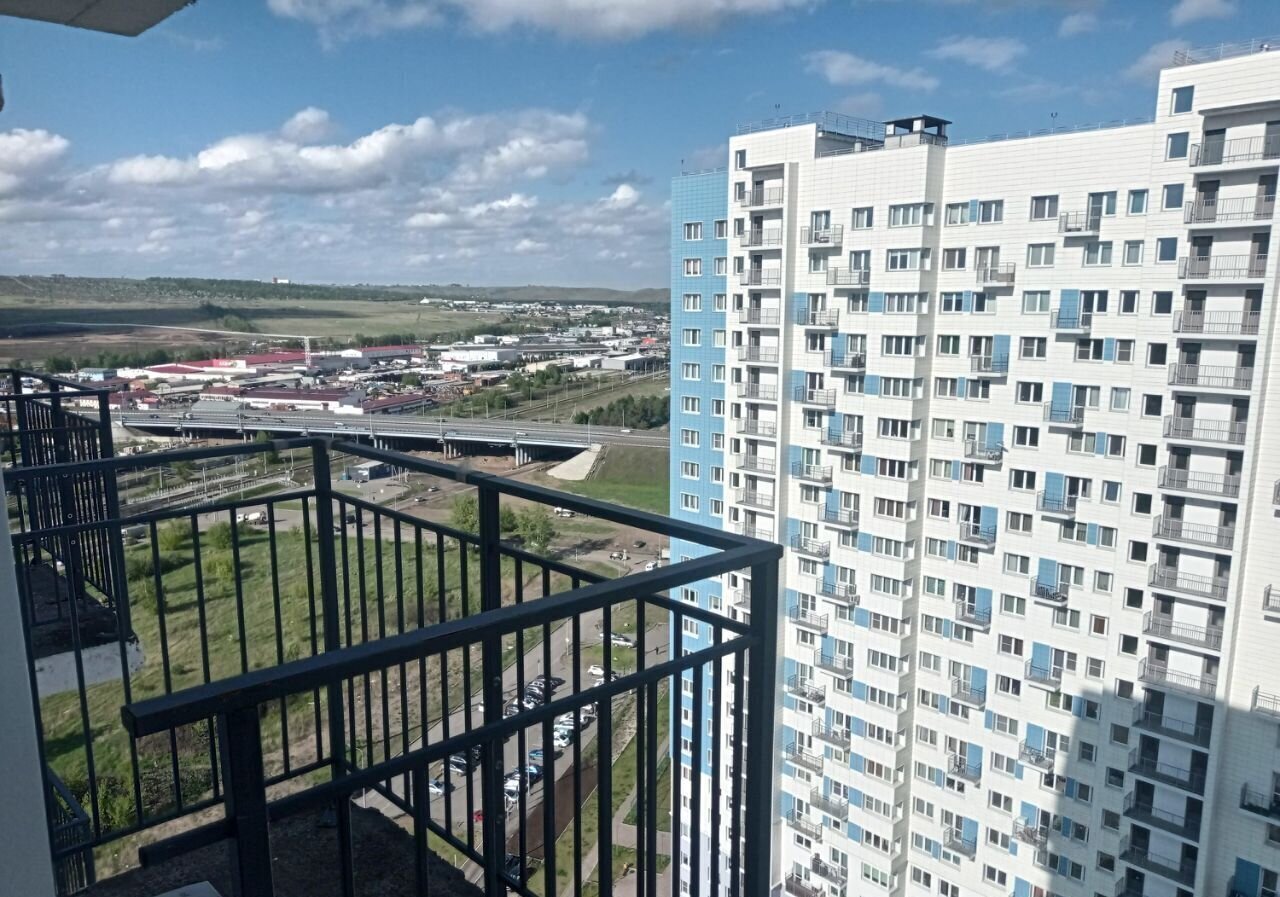 квартира г Красноярск р-н Советский ул Петра Подзолкова 24 фото 8