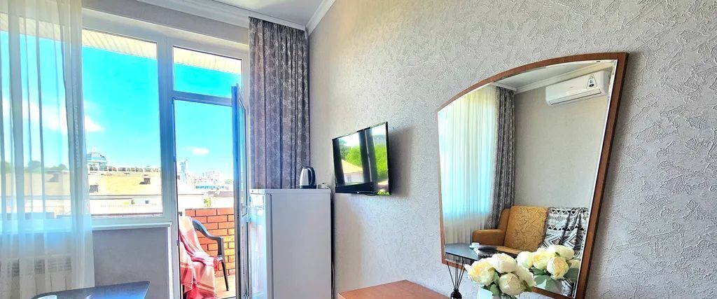 комната г Сочи р-н Адлерский ул Калинина 30 фото 3