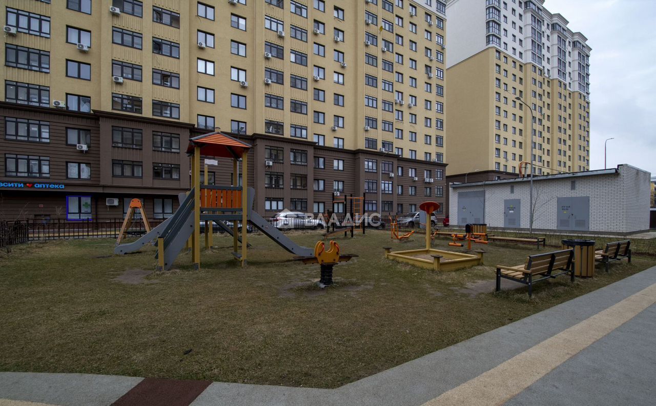 квартира г Нижний Новгород р-н Московский Буревестник ул 50-летия Победы 10 фото 18