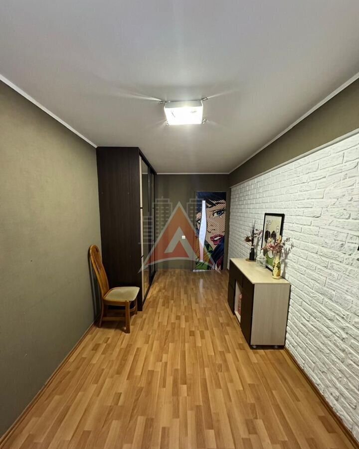 квартира г Астрахань р-н Кировский ул Бабефа 37 фото 2