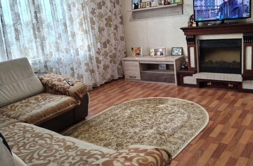 квартира г Красноярск р-н Советский Зеленая Роща ул Воронова 18 фото 1