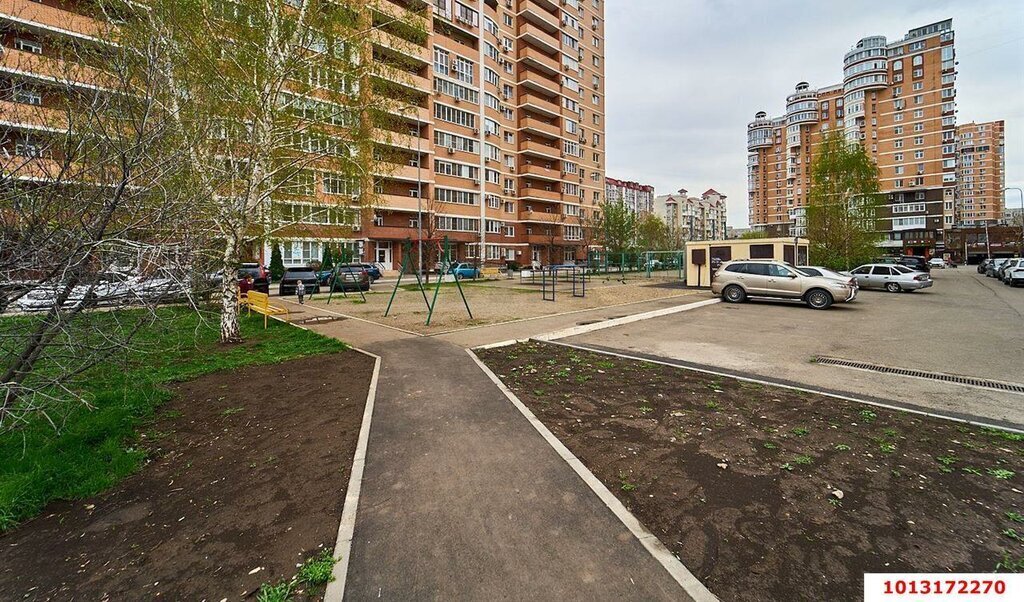 квартира г Краснодар р-н Прикубанский микрорайон Солнечный Фестивальный ул Казбекская 17 фото 3