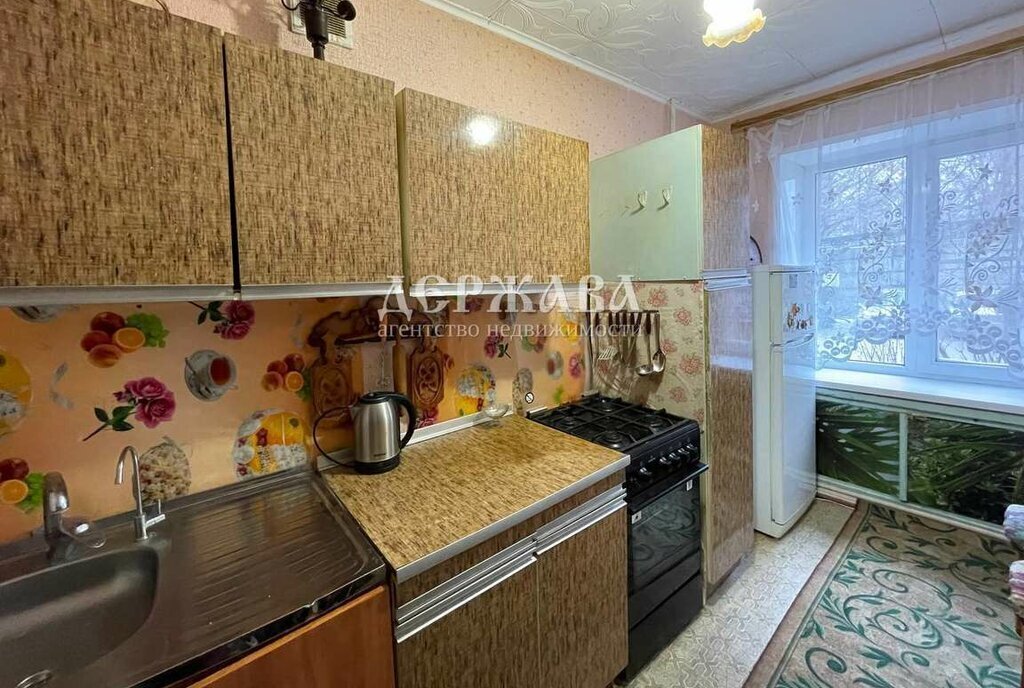 квартира г Старый Оскол пр-кт Комсомольский 3а фото 2