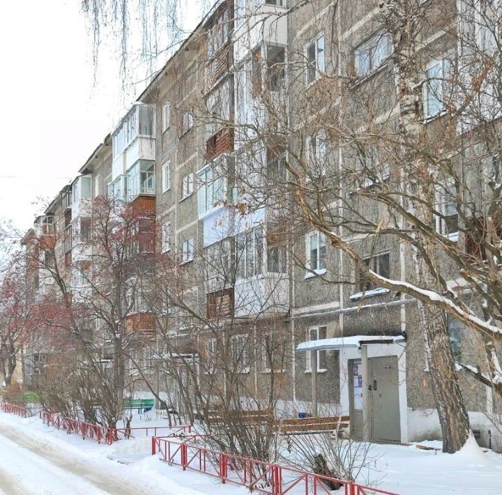 квартира г Первоуральск ул Строителей 28а фото 6