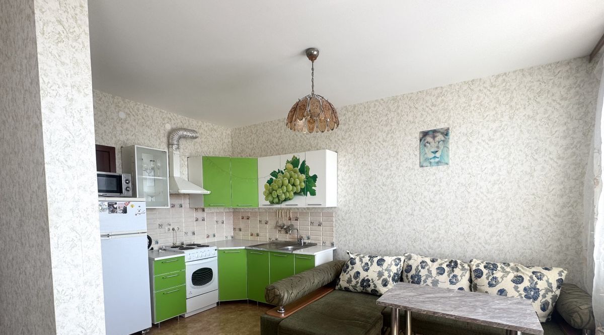 квартира г Волгоград р-н Кировский ул им. Гаря Хохолова 6 фото 2