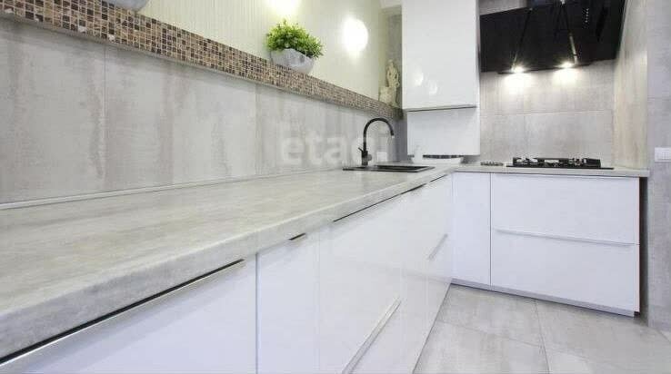 квартира г Калининград р-н Центральный ул Красносельская 82к/1 фото 2