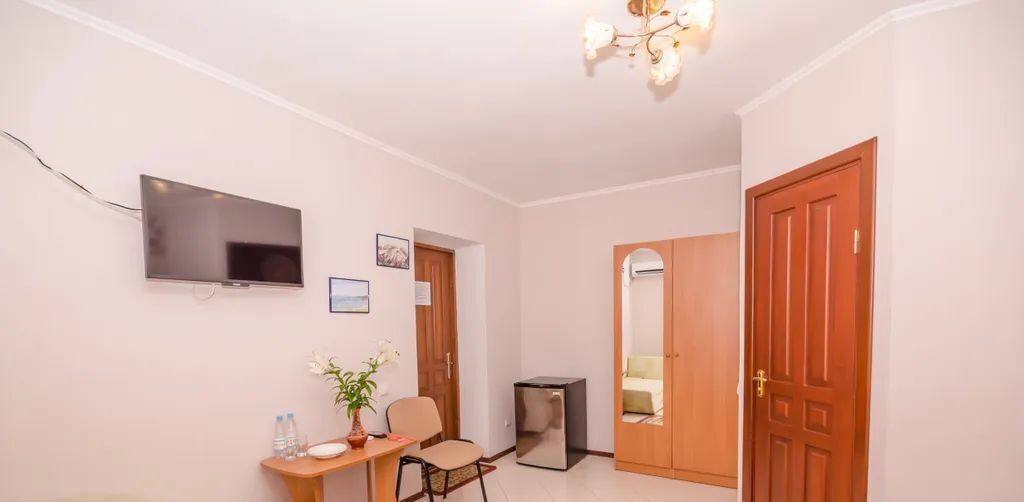 комната г Феодосия с Береговое ул Гагарина 63 фото 5