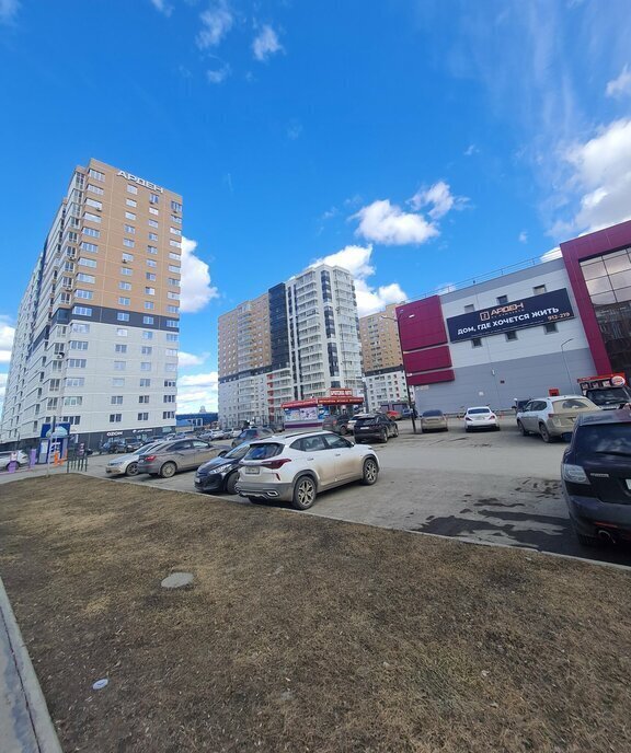 квартира г Ижевск ул Молодежная 107в фото 5