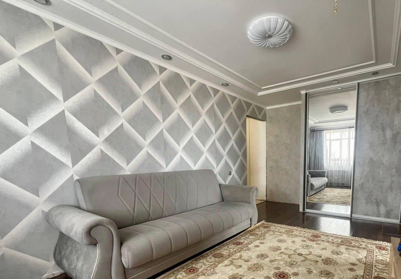 квартира г Оренбург р-н Дзержинский ул Театральная 3 фото 2