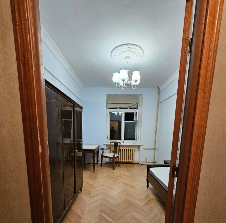 комната г Москва метро Первомайская б-р Измайловский 37 фото 5