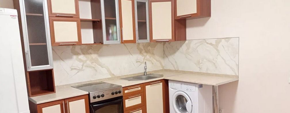 квартира г Красноярск р-н Свердловский ул Карамзина 8 фото 1