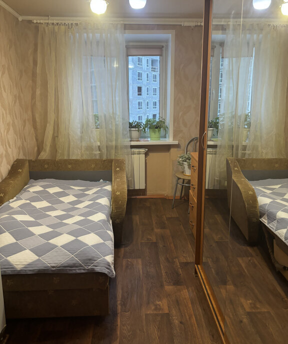 квартира г Екатеринбург Машиностроителей Александровская улица, 3 фото 3
