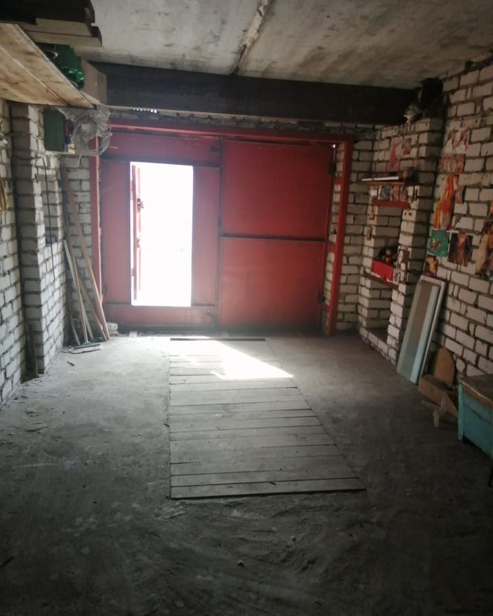 гараж г Волгоград пгт Забазный р-н Тракторозаводский ул им. Здоровцева фото 1