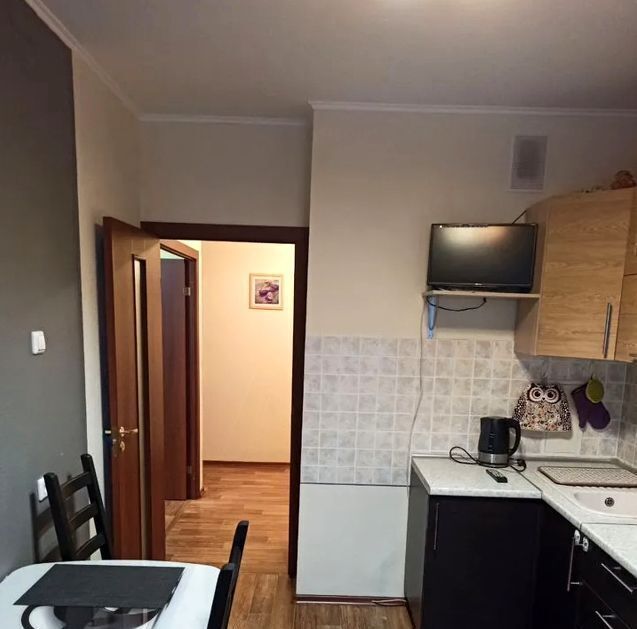 квартира г Новосибирск Заельцовская ул Тюленина 24 фото 2