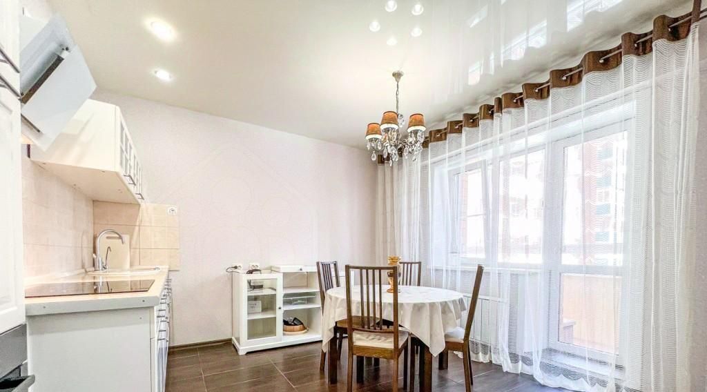 квартира г Иркутск р-н Октябрьский ул Дыбовского 8/4 фото 2