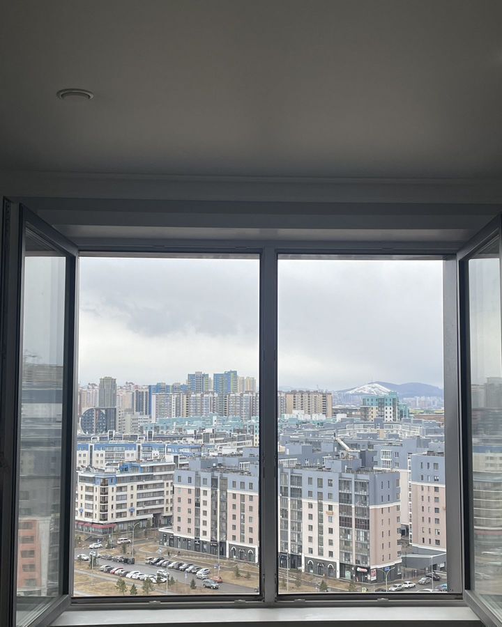 квартира г Красноярск р-н Советский ул Петра Ломако 1 фото 2