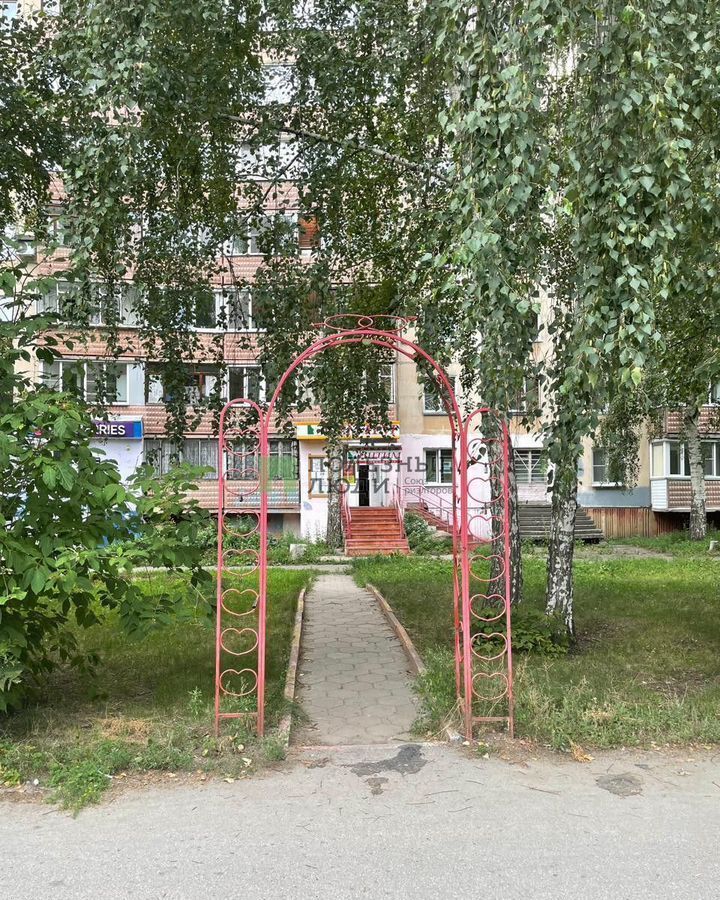 торговое помещение г Барнаул р-н Ленинский ул Шукшина 12 мкр-н Докучаево фото 8