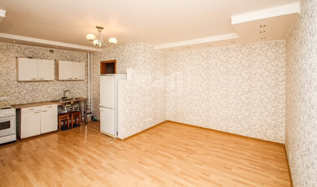квартира г Тюмень р-н Центральный ул Северная 6 фото 3