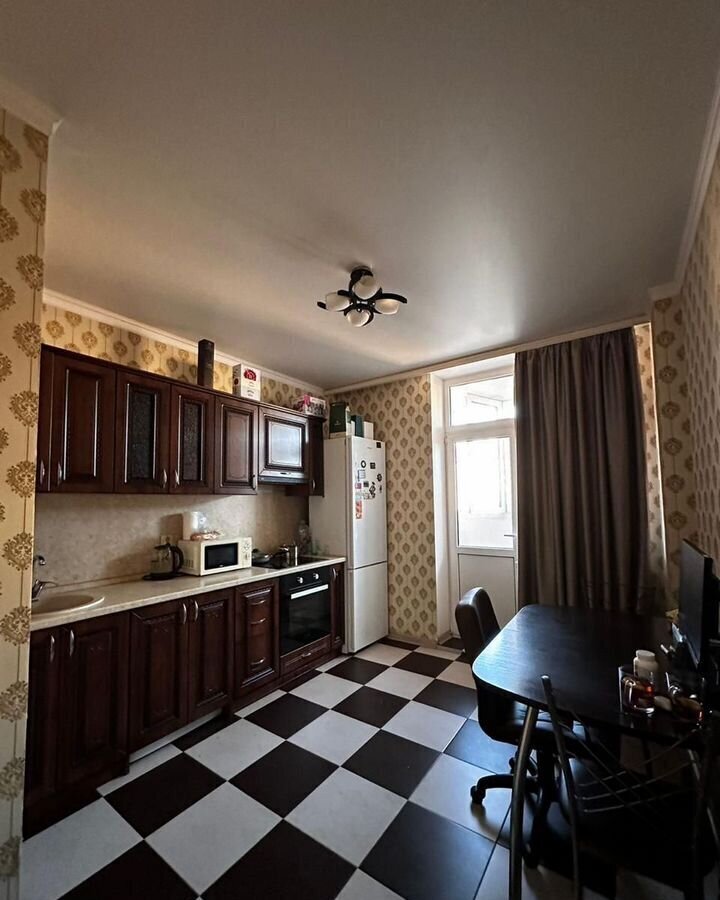 квартира г Краснодар р-н Прикубанский ул им. Героя Сарабеева В.И. 5к/1 фото 1