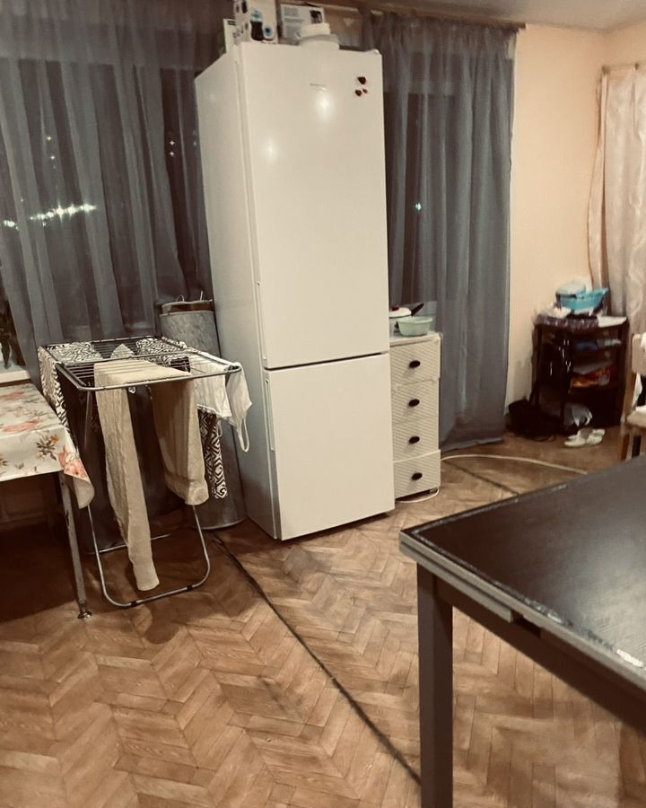 комната г Саратов р-н Кировский ул Аткарская 41а фото 3
