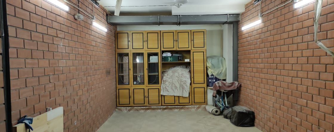 гараж г Сургут р-н Центральный ул Юности 8 Тюменская обл. фото 2