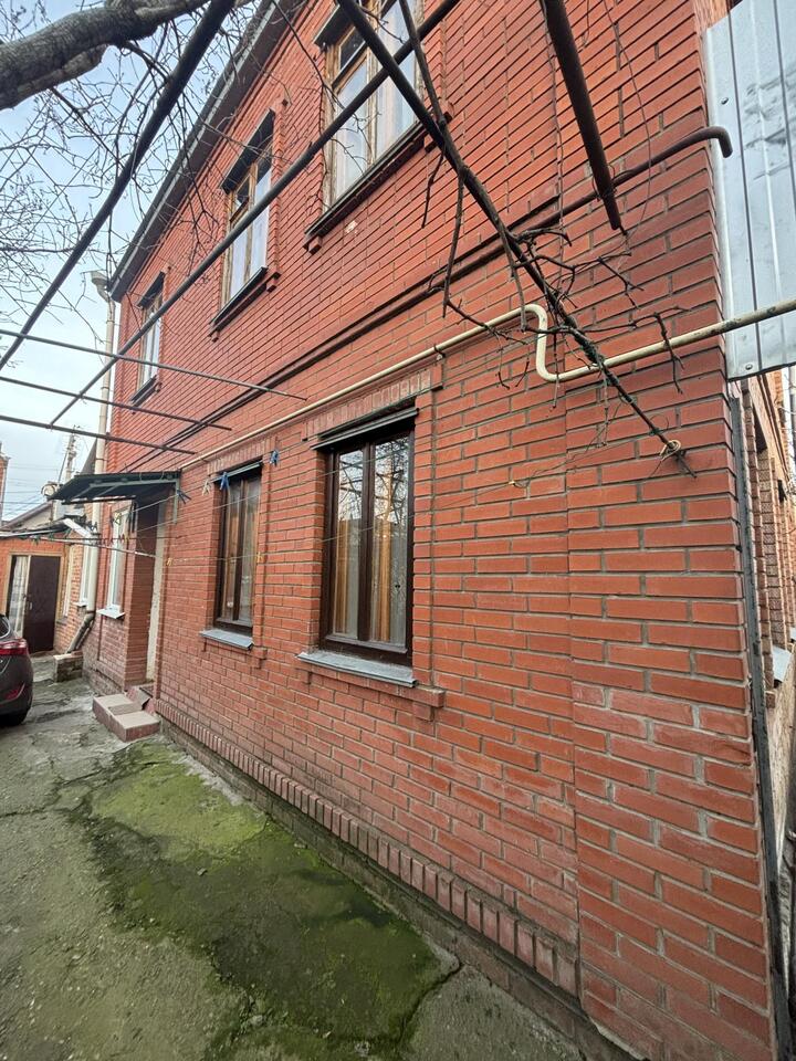 дом г Краснодар р-н Центральный ул Карасунская 144 фото 7