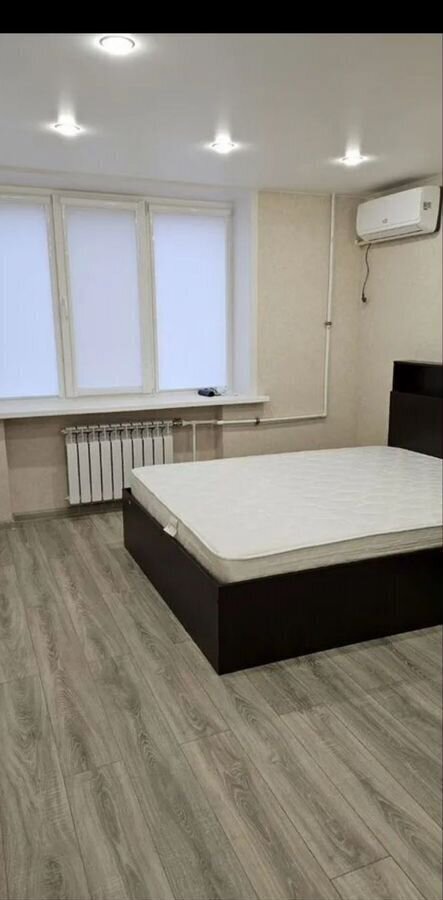 комната г Саратов р-н Волжский ул. имени Н. Г. Чернышевского, 132 фото 1