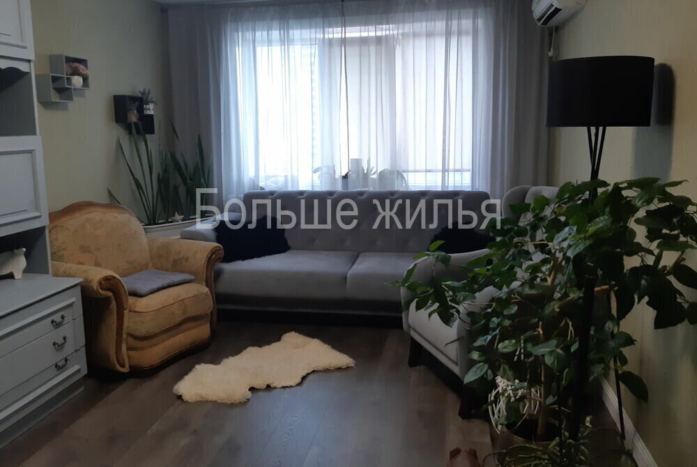 квартира г Волгоград р-н Ворошиловский ул им. Лавочкина 6/1 фото 3