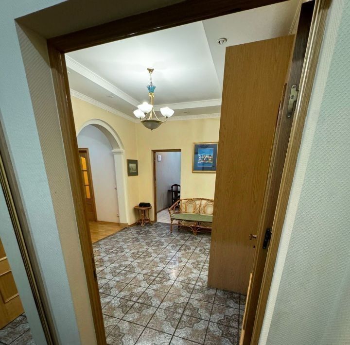 квартира г Москва метро Курская пер 2-й Сыромятнический 10 фото 4