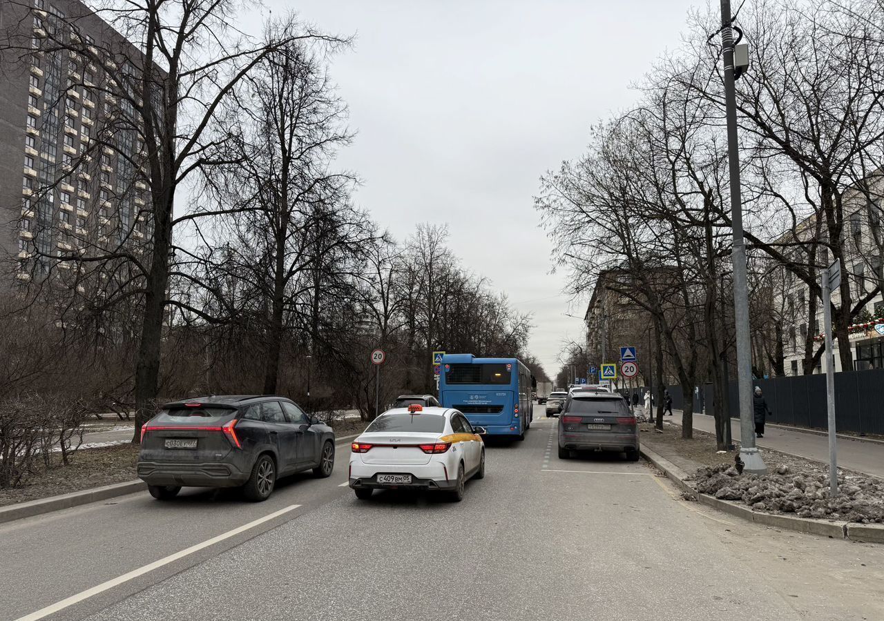 свободного назначения г Москва метро Первомайская б-р Сиреневый 32а фото 34