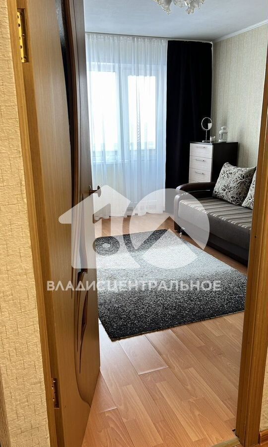 квартира г Новосибирск р-н Калининский Гвардейский ул Лейтенанта Амосова 62 фото 3