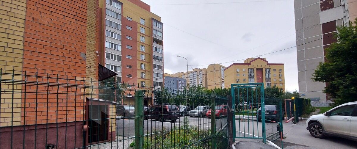 квартира г Тюмень р-н Калининский ул Мельникайте 138 фото 19