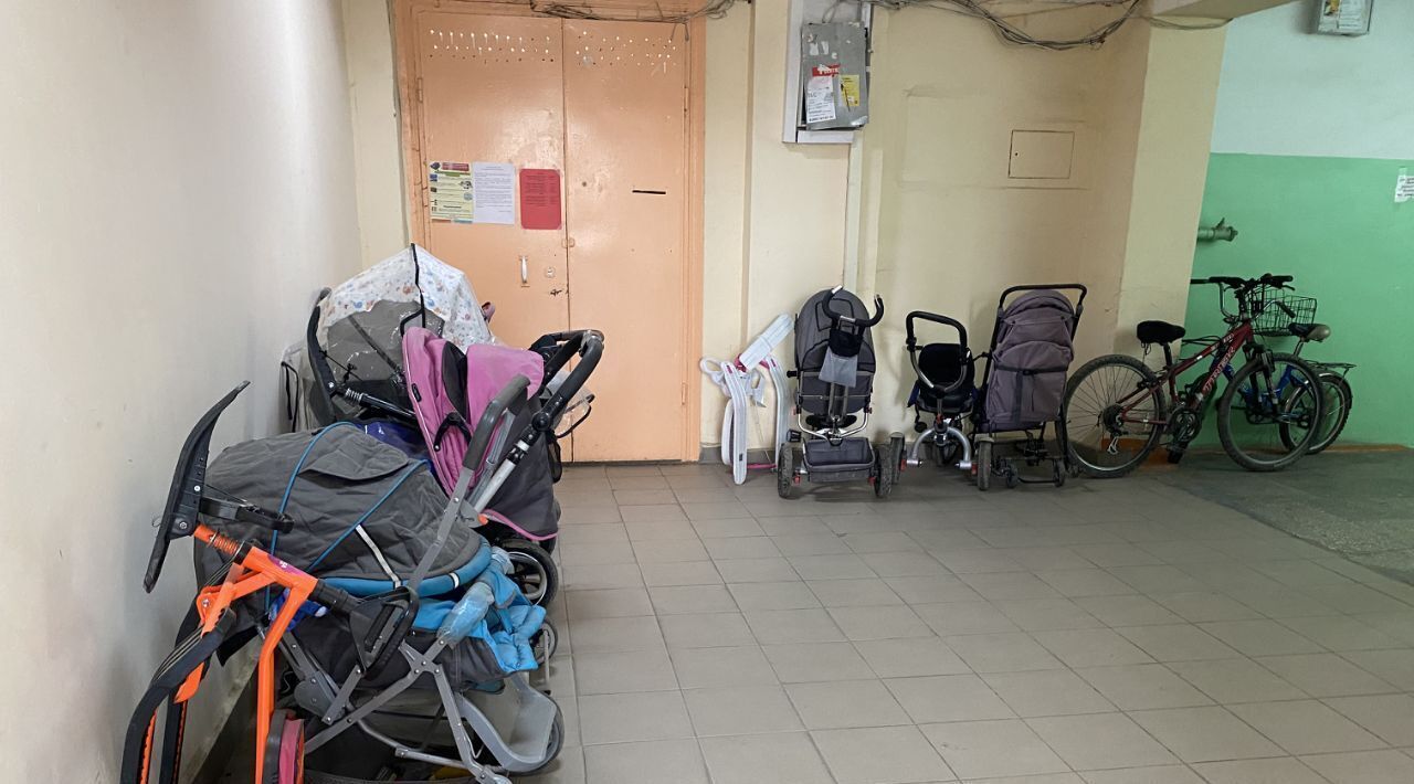 комната г Екатеринбург Уралмаш ул. 40-летия Октября, 3 фото 2