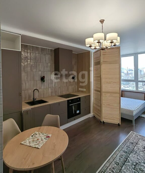 квартира г Новороссийск р-н Центральный ул Куникова 47а фото 3